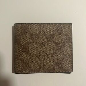 Coach brand new mens or womens wallet